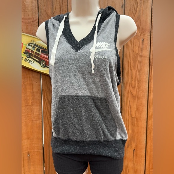 Nike Tank Grey and dark grey Size XS - Picture 2 of 8